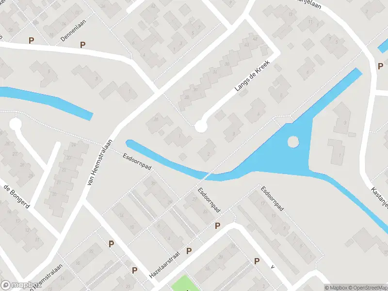 Brandweer en politie met grote spoed naar de Langs de Kreek in Fijnaart vanwege waarnemen gaslucht