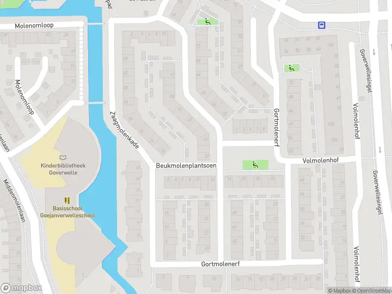 Brandweer met grote spoed naar de Bachstraat in Gouda vanwege waarnemen gaslucht