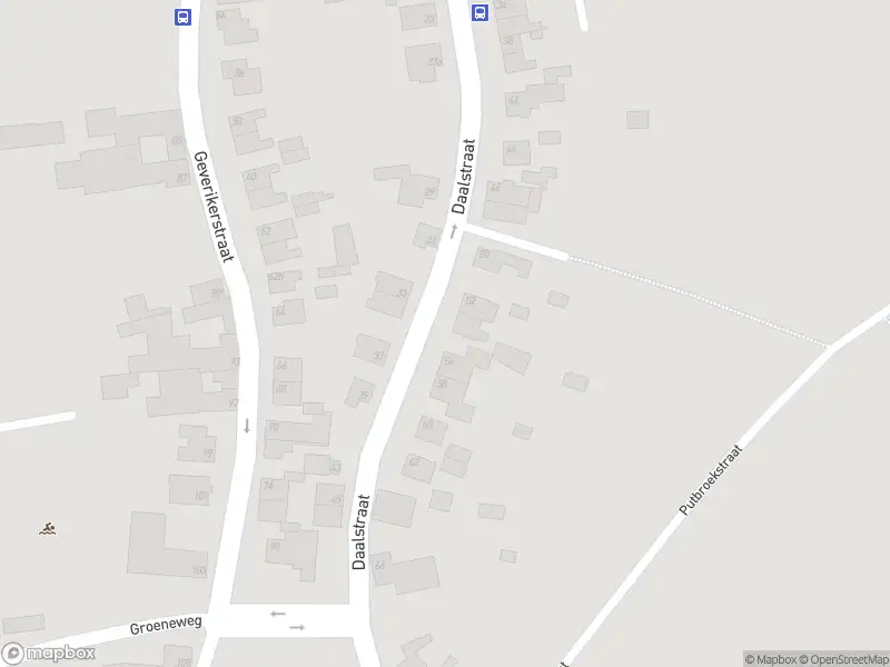 Brandweer en politie met grote spoed naar de Daalstraat in Beek vanwege waarnemen gaslucht