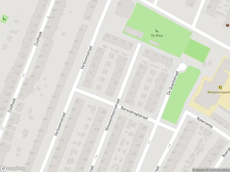Ambulance met gepaste spoed naar de Nieuwenhoornstraat in Rotterdam