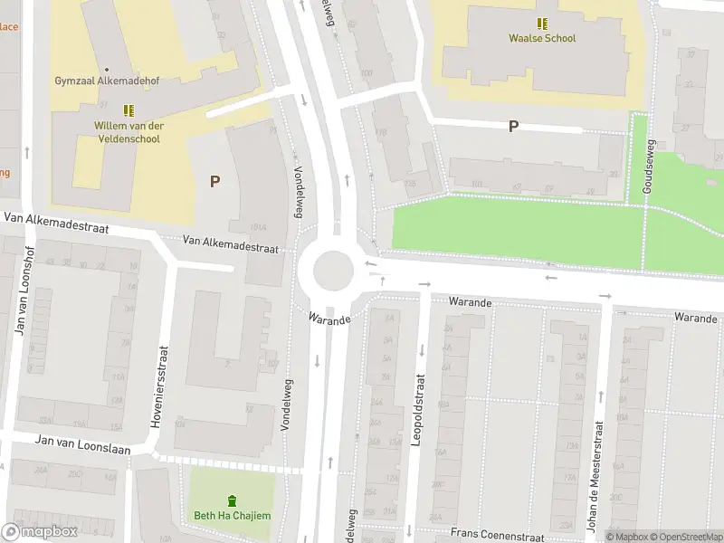 Ambulance met grote spoed naar de Vondelweg in Rotterdam