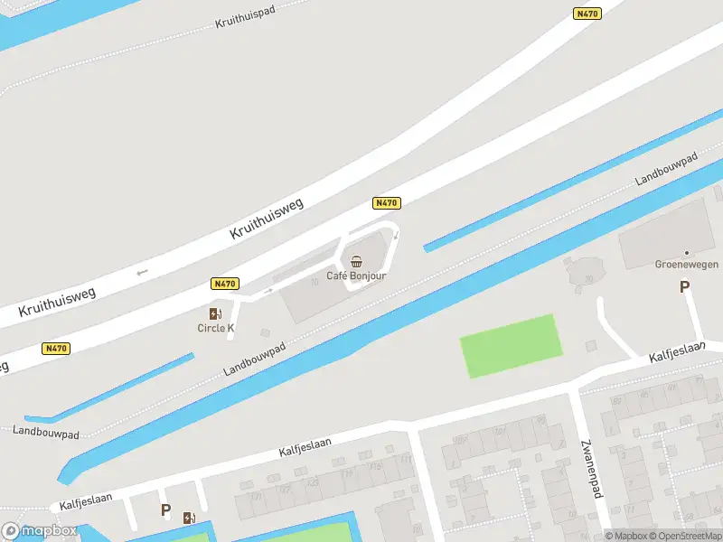 Ambulance met grote spoed naar de Kruithuisweg in Delft