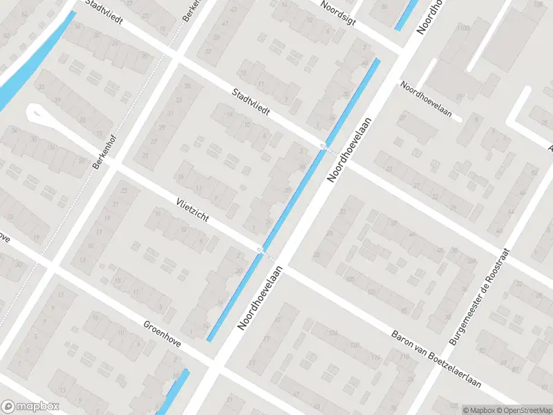 Ambulance met gepaste spoed naar de Noordhoevelaan in Dordrecht