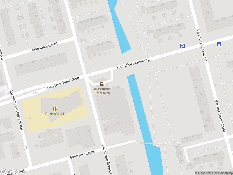 Ambulance met grote spoed naar de Hendrick Staetsweg in Rotterdam