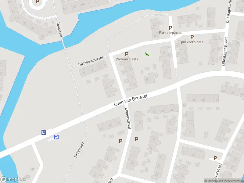 Ambulance met gepaste spoed naar de Turfstekerstraat in Alkmaar
