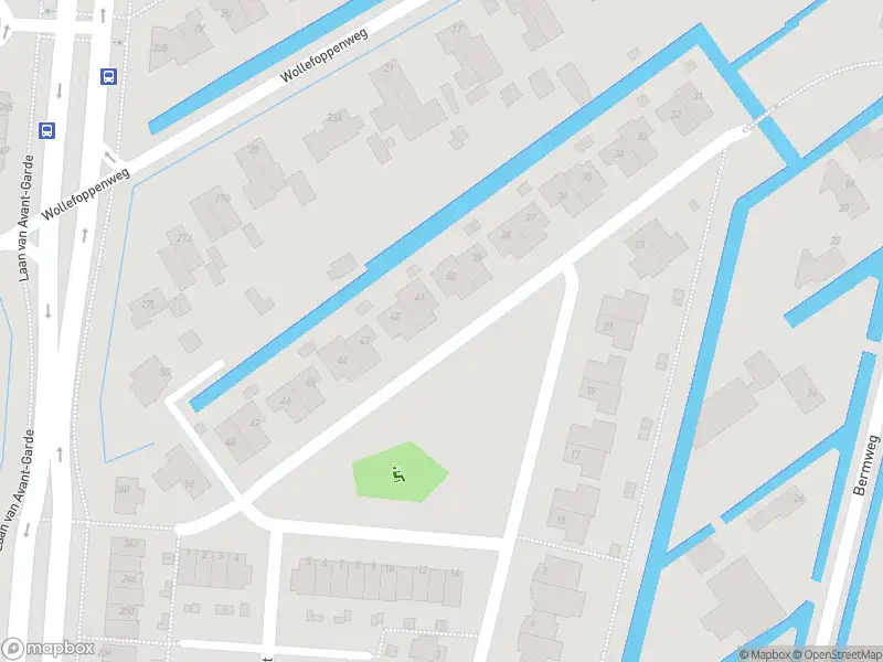 Brandweer met gepaste spoed naar de Louis Aragonplein in Rotterdam vanwege stankoverlast