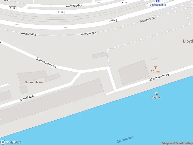 Ambulance met grote spoed naar de Westkousdijk in Rotterdam
