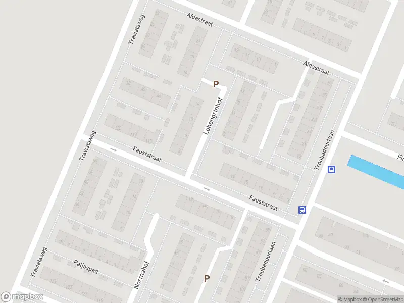 Ambulance met grote spoed naar de Lohengrinhof in Hoogvliet Rotterdam