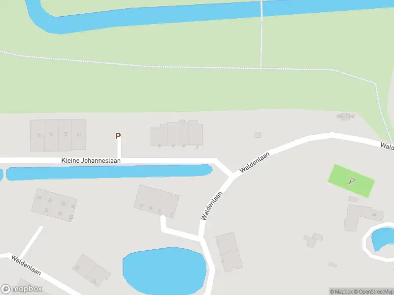 Brandweer met gepaste spoed naar de Kleine Johanneslaan in Bussum vanwege een buitenbrand