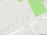 Politie met grote spoed naar de Warandelaan in Oosterhout vanwege letsel