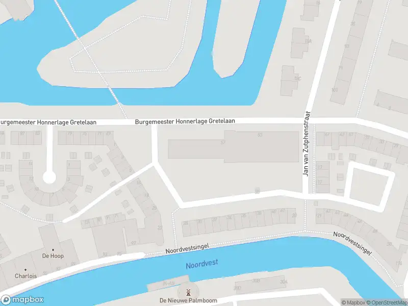 Ambulance met gepaste spoed naar de Burgemeester Honnerlage Gretelaan in Schiedam