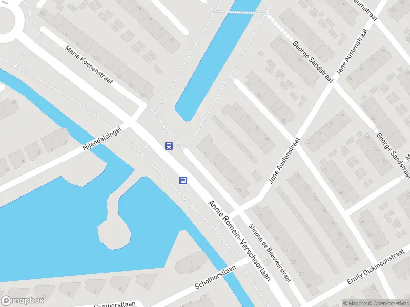 Brandweer met grote spoed naar de Simone de Beauvoirstraat in Spijkenisse vanwege afhijsen patient