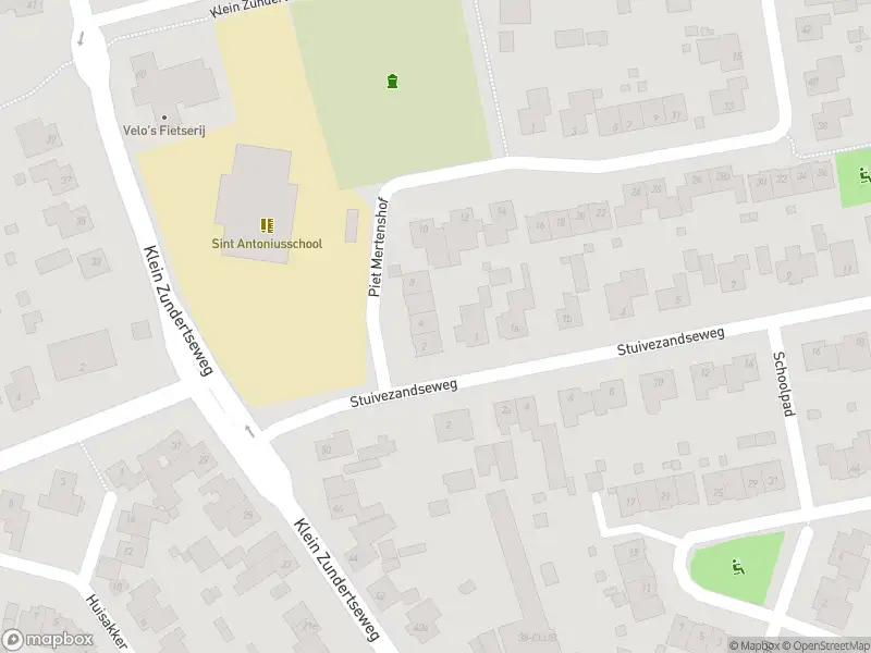 Politie met gepaste spoed naar de Klein Zundertseweg in Klein Zundert vanwege letsel