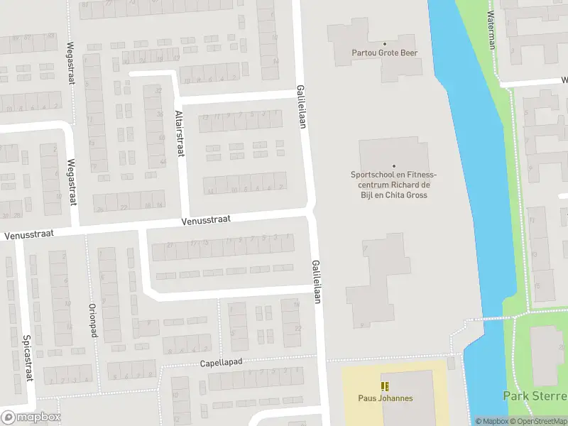 Ambulance met grote spoed naar de Venusstraat in Spijkenisse