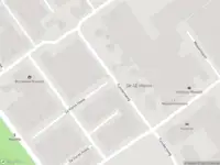 Ambulance met grote spoed naar de De Vierde Hoeve in Maasdijk