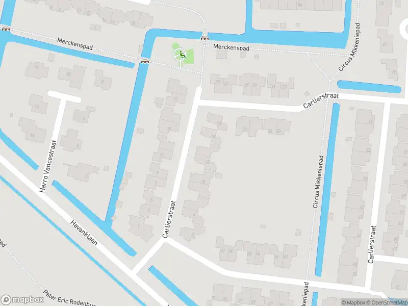 Brandweer met gepaste spoed naar de Carlierstraat in Leeuwarden vanwege afhijsen patient