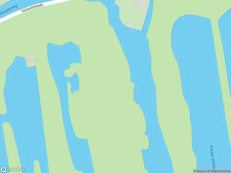 Ambulance met grote spoed naar de Hollandsekade in Woerdense Verlaat vanwege gebouwbrand