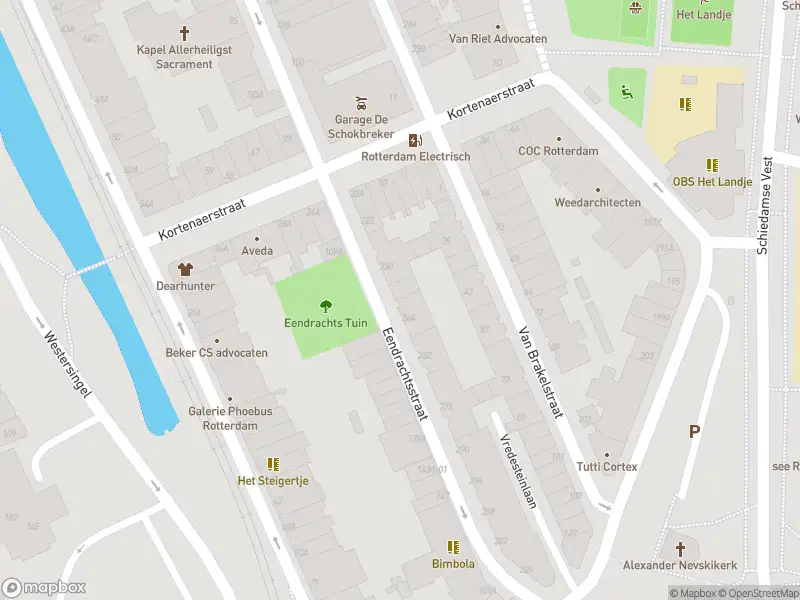 Ambulance met gepaste spoed naar de Eendrachtsstraat in Rotterdam