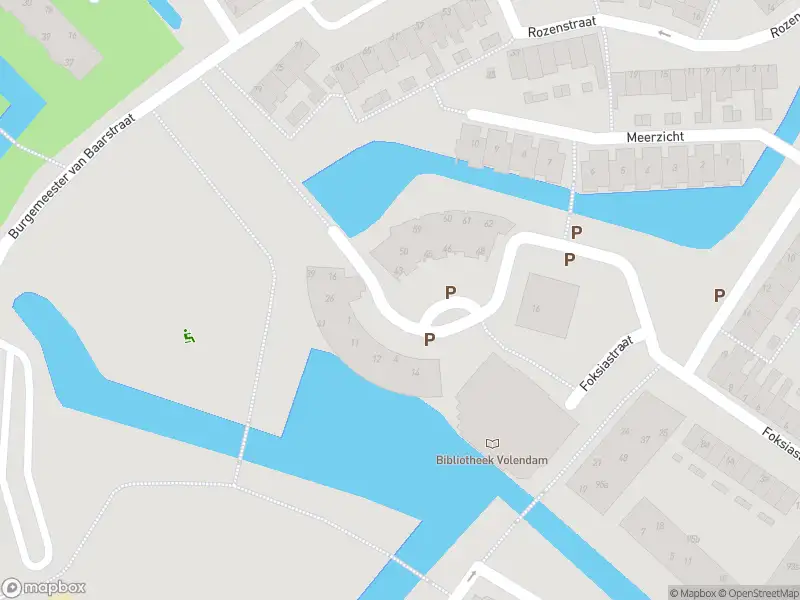 Ambulance met gepaste spoed naar de Boelenspark in Volendam