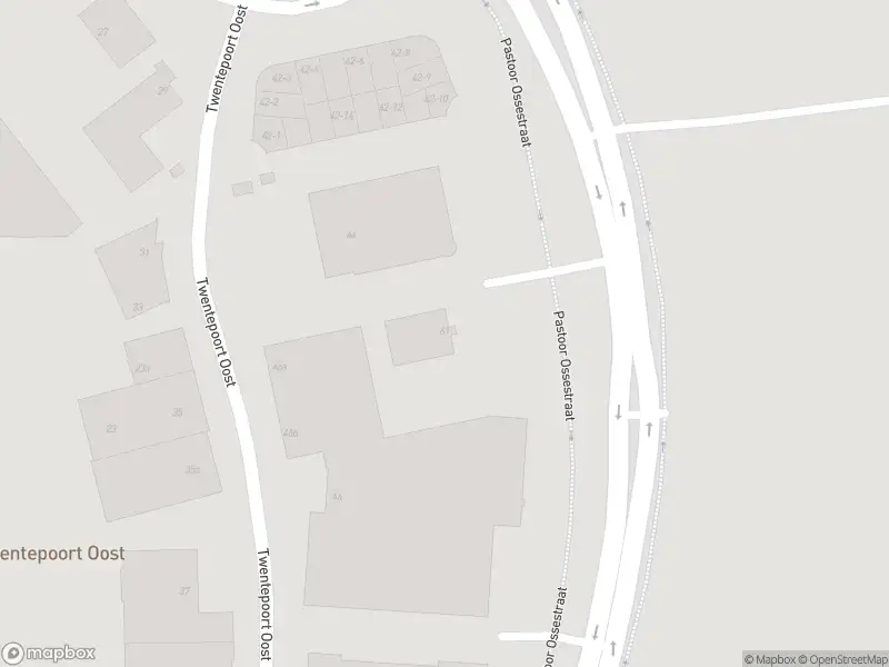 Ambulance en brandweer met gepaste spoed naar de Pastoor Ossestraat in Almelo