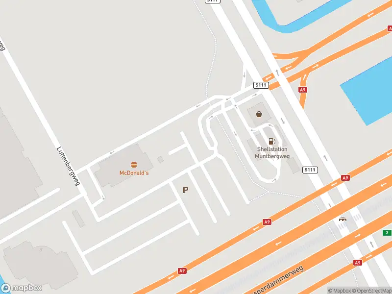 Ambulance met gepaste spoed naar de Muntbergweg in Amsterdam