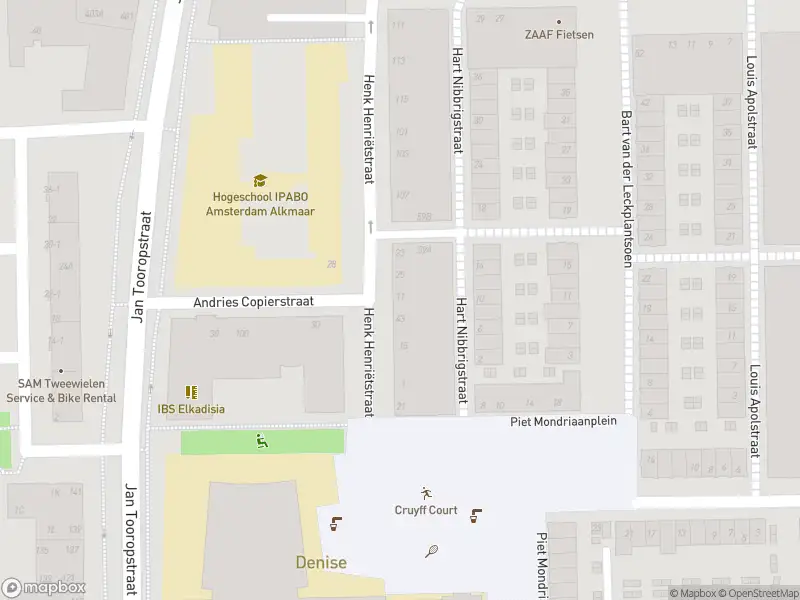 Ambulance met grote spoed naar de Henk Henriëtstraat in Amsterdam