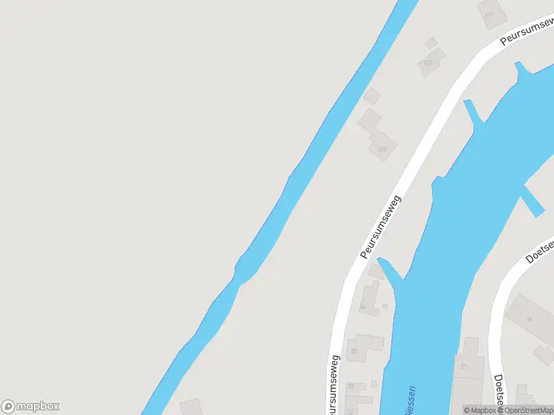 Ambulance met gepaste spoed naar de Peursumseweg in Giessenburg
