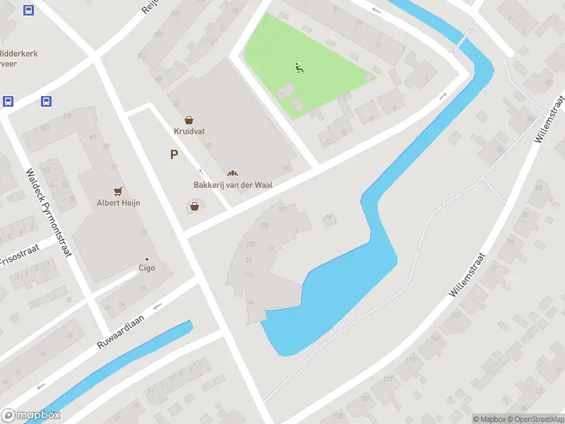 Ambulance met gepaste spoed naar de Louise de Colignylaan in Ridderkerk