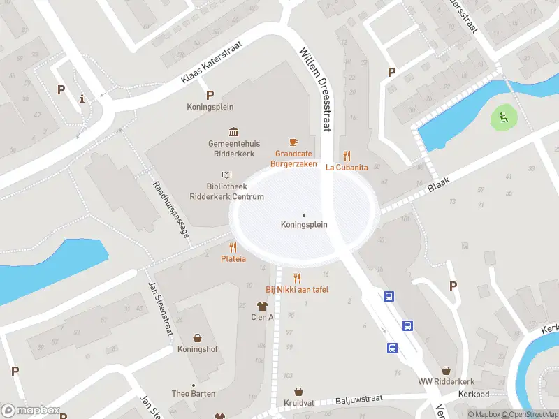 Ambulance met gepaste spoed naar de Koningsplein in Ridderkerk