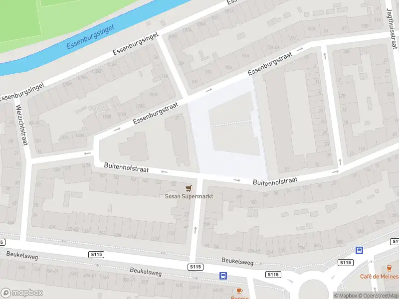 Ambulance met grote spoed naar de Buitenhofstraat in Rotterdam