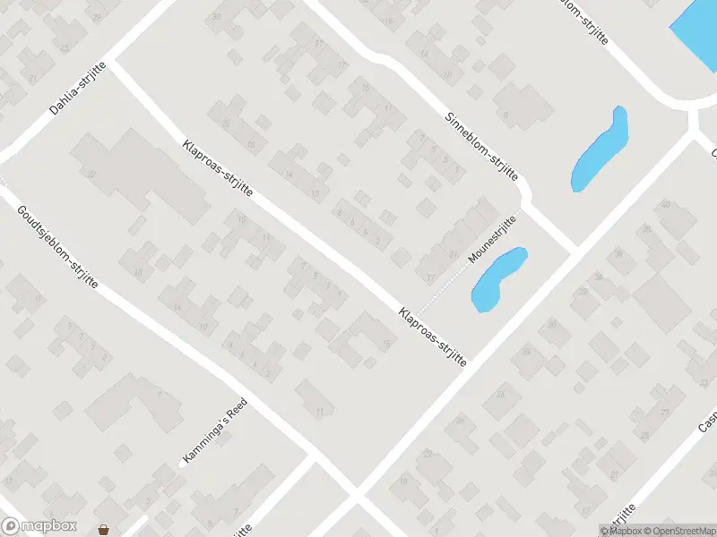 Brandweer met gepaste spoed naar de Klaproas-strjitte in Kootstertille vanwege een buitenbrand