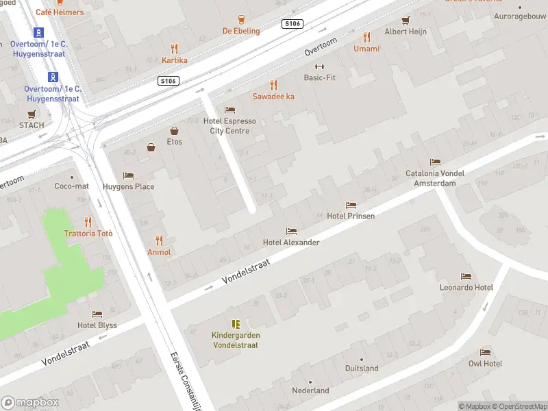 Brandweer met gepaste spoed naar de Roemer Visscherstraat in Amsterdam vanwege een liftopsluiting