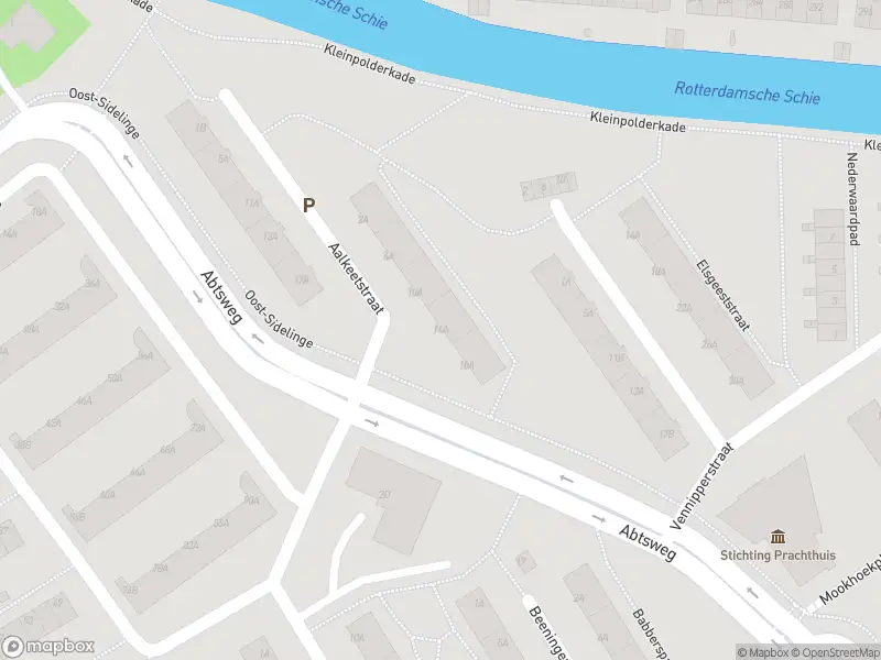 Ambulance met gepaste spoed naar de Aalkeetstraat in Rotterdam