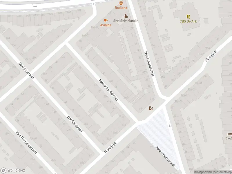 Ambulance met grote spoed naar de Messchertstraat in Rotterdam