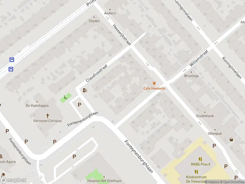 Ambulance met grote spoed naar de Prinses Mariannelaan in Voorburg