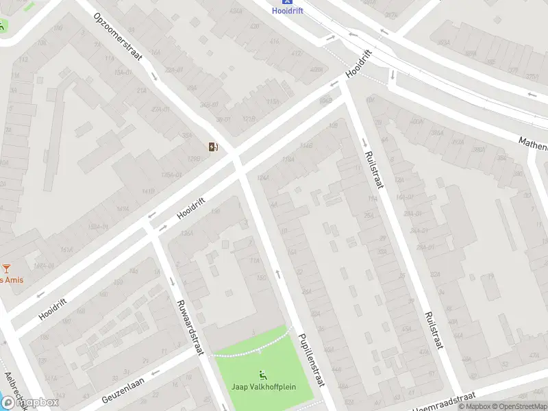 Ambulance met grote spoed naar de Pupillenstraat in Rotterdam