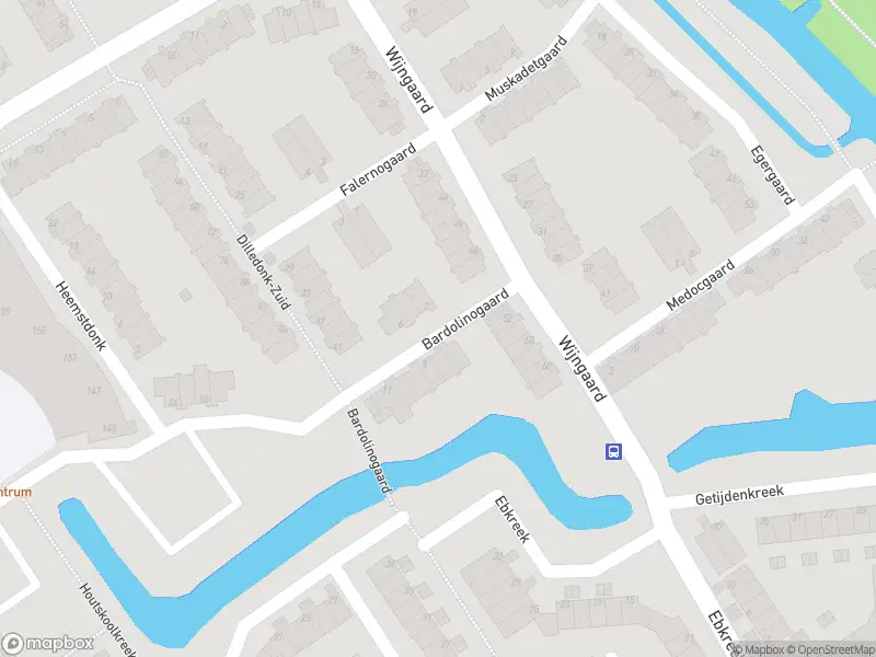 Ambulance met grote spoed naar de Bardolinogaard in Spijkenisse