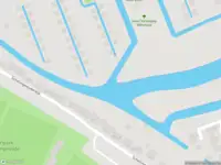 Ambulance met grote spoed naar de Wijkergouw in Amsterdam