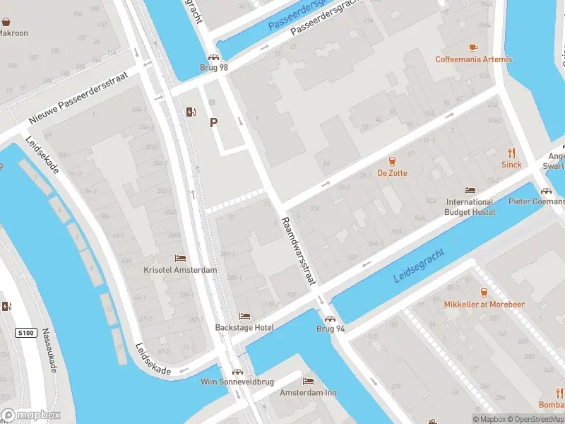 Besteld ambulance vervoer naar de Raamdwarsstraat in Amsterdam