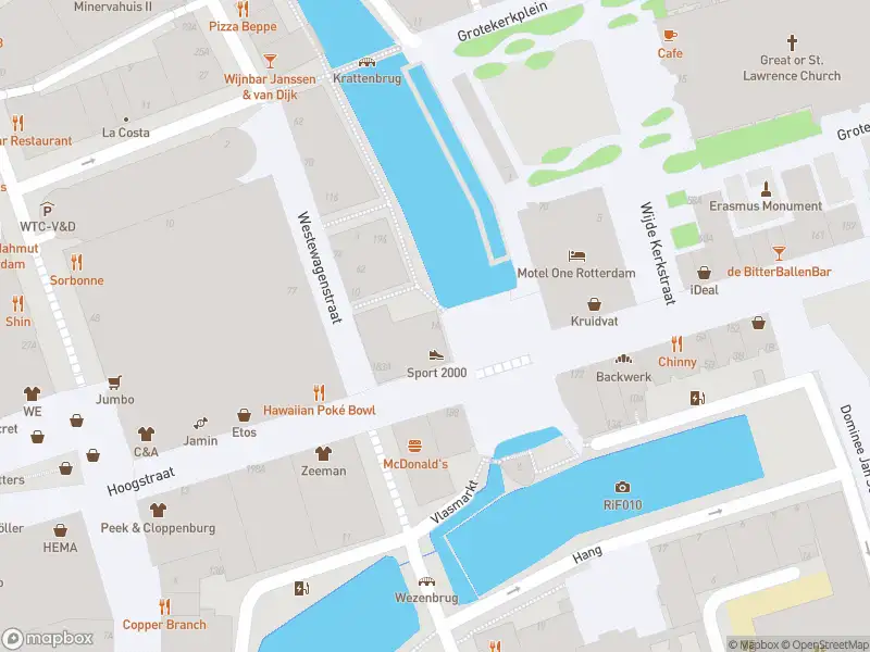 Ambulance met grote spoed naar de Vlasmarkt in Rotterdam