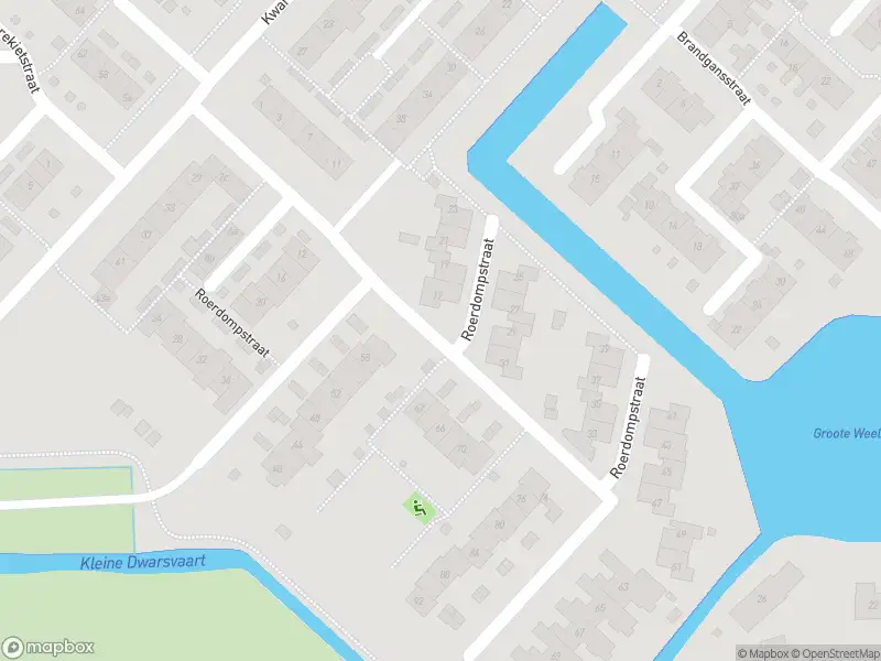 Ambulance met grote spoed naar de Roerdompstraat in Strijen