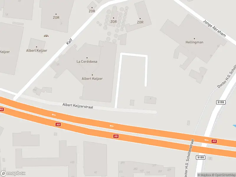 Brandweer met gepaste spoed naar de Albert Keijzerstraat in Zaandam vanwege een buitenbrand