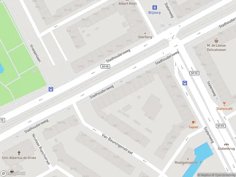 Ambulance met gepaste spoed naar de Stadhoudersweg in Rotterdam
