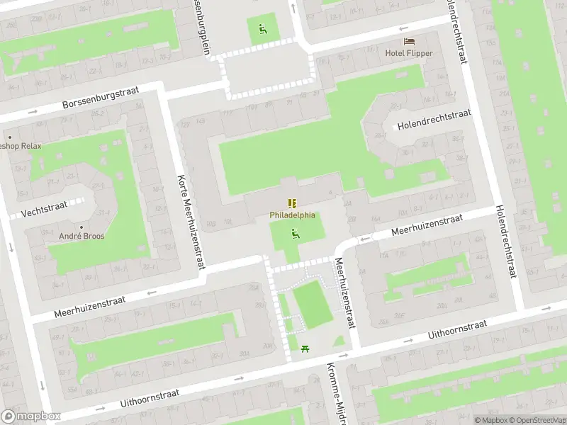Ambulance met grote spoed naar de Uithoornstraat in Amsterdam
