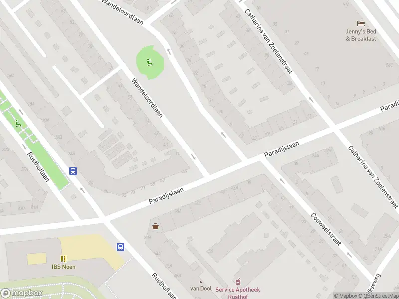 Ambulance met grote spoed naar de Wandeloordlaan in Rotterdam