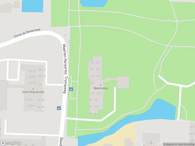 Ambulance met grote spoed naar de Maarten Harpertsz. Trompweg in Dordrecht