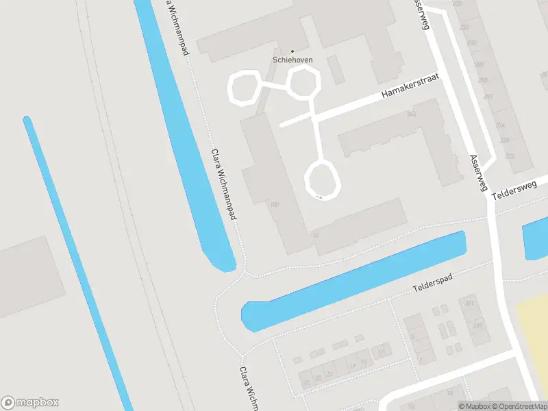Ambulance met grote spoed naar de Hamakerstraat in Rotterdam