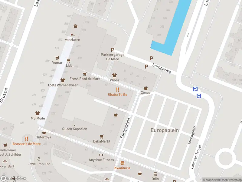 Ambulance met grote spoed naar de Europaplein in Alkmaar