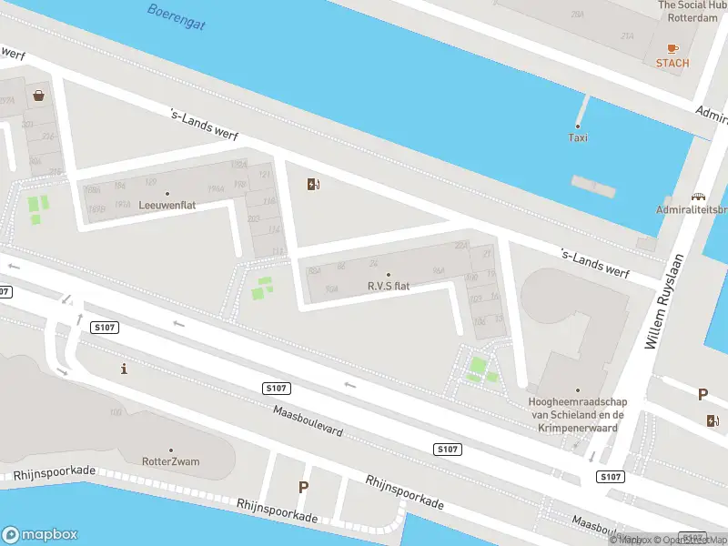 Ambulance met gepaste spoed naar de 's-Lands werf in Rotterdam