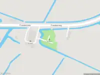 Politie met grote spoed naar de Franekerweg in Hitzum vanwege steekincident